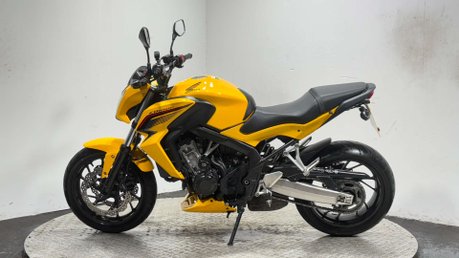 Honda CB 650 NAKED BIKE 2015 ONLY 10K MOT WARRANTY VERY CLEAN 650CC 4