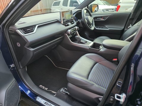 Toyota Rav 4 VVT-I DYNAMIC 13