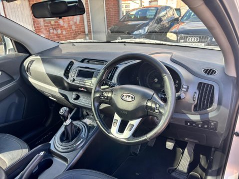 Kia Sportage 1.7 CRDi EcoDynamics 2 2WD Euro 5 (s/s) 5dr 11