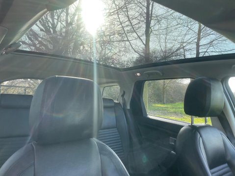 Land Rover Discovery Sport 2.0 TD4 HSE Luxury Auto 4WD Euro 6 (s/s) 5dr 29