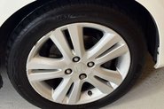 Honda Jazz 1.4 i-VTEC ES Plus Hatchback 5dr Petrol Manual Euro 5 (99 ps) 56