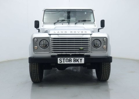 Land Rover Defender 2.4 TDCi XS Station Wagon 3dr Diesel Manual 4WD SWB Euro 4 (122 bhp) 5