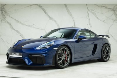 Porsche Cayman GT4 (718)