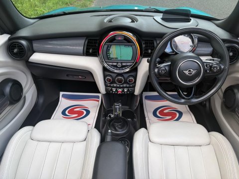 Mini Convertible COOPER 17