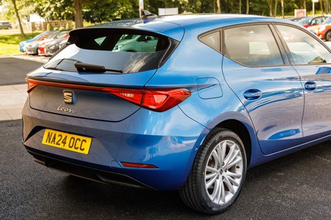SEAT Leon ETSI SE DYNAMIC DSG MHEV 8