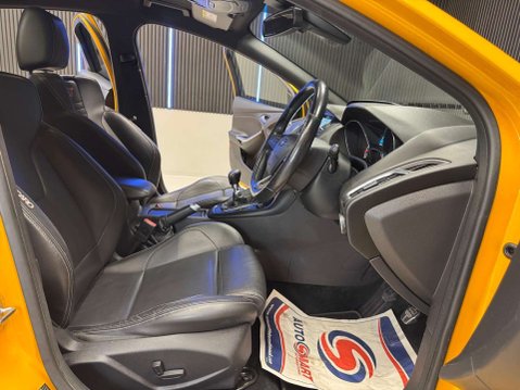 Ford Focus 2.0 Focus ST-3 T 5dr 39