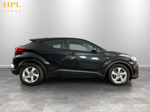 Toyota C-HR 1.8 VVT-h Icon SUV 5dr Petrol Hybrid CVT Euro 6 (s/s) (122 ps) 8