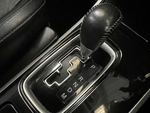 Mitsubishi Outlander 2.0 Outlander Exceed CVT 4WD 5dr 26