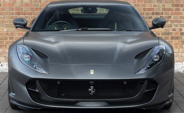 Ferrari 812 Superfast 4