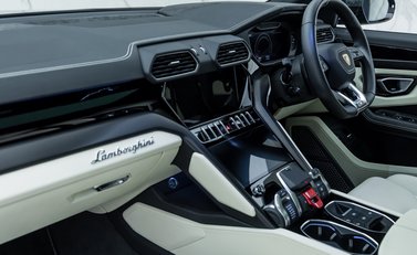 Lamborghini Urus S 20