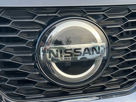 Nissan Qashqai DIG-T N-MOTION DCT 13