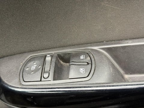 Vauxhall Corsa 1.4i ecoTEC Limited Edition Euro 6 3dr 11