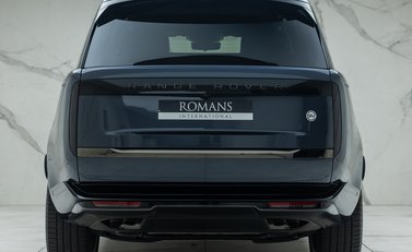 Land Rover Range Rover P530 SV 8