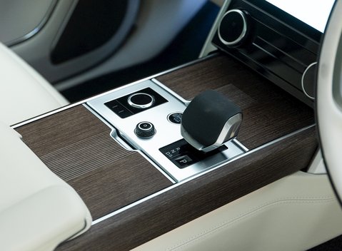 Land Rover Range Rover P440e Autobiography LWB PHEV 20