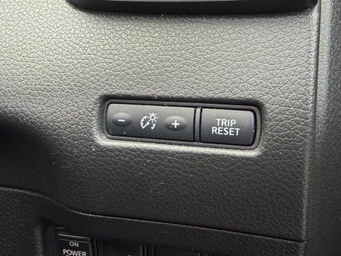 Nissan X-Trail 1.6 dCi Tekna XTRON Euro 5 (s/s) 5dr 96