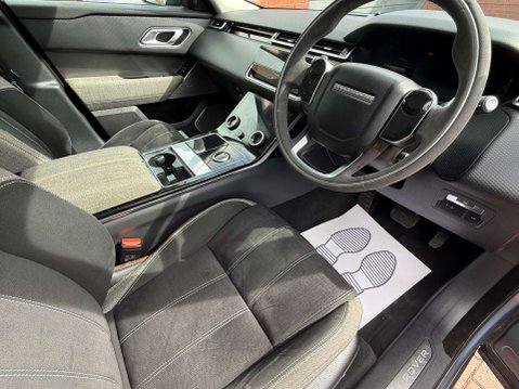 Land Rover Range Rover Velar 3.0 SD6 V6 HSE SUV 5dr Diesel Auto 4WD Euro 6 (s/s) (300 ps) 44