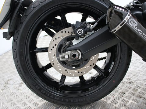 Ducati Scrambler 800 SCRAMBLER ICON DARK 32