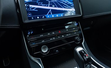 Jaguar XE SV Project 8 22