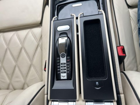 Bentley Continental 6.0 W12 Flying Spur Speed Saloon 4dr Petrol Auto 4WD Euro 4 (610 ps) 40