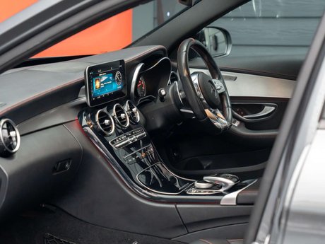 Mercedes-Benz C Class 3.0 C43 V6 AMG (Premium) Saloon 4dr Petrol G-Tronic+ 4MATIC Euro 6 (s/s) (3 8