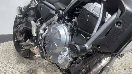 Kawasaki Z650 2017 29K NEW MOT SERVICED A2 BIKE 650CC NAKED TWIN SPORTS EXHAUST 18