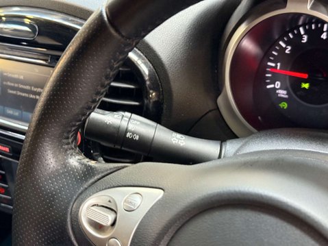 Nissan Juke 1.2 Juke N-Connecta DiG-T 5dr 29