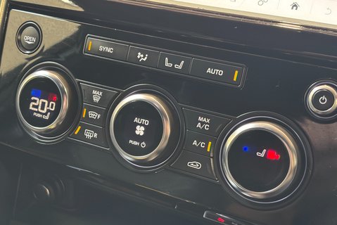 Land Rover Discovery SD6 36 Commercial HSE 19