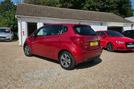 Kia Venga 3 1.6 AUTOMATIC WITH ONLY 45000 MILES WITH 9 MAIN DEALER SERVICES!SAT NAV!  8