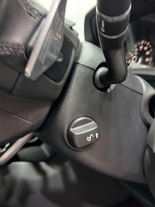 Land Rover Range Rover Velar 2.0 D240 R-Dynamic S SUV 5dr Diesel Auto 4WD Euro 6 (s/s) (240 ps) 2