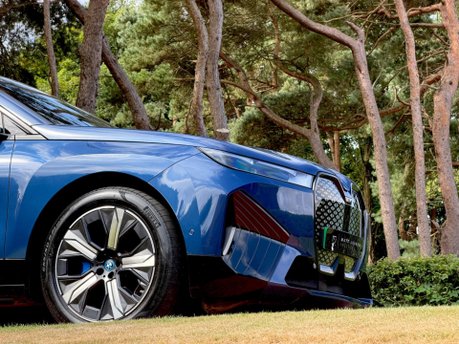 BMW Ix XDRIVE50 M SPORT 34