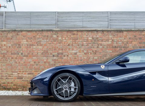 Ferrari F12 Berlinetta 26