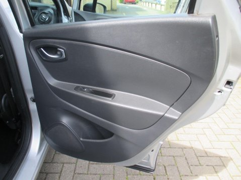 Renault Captur 0.9 TCe ENERGY Dynamique Nav Euro 6 (s/s) 5dr 41