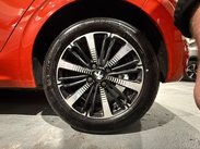 Peugeot 208 1.2 PureTech Allure Premium Euro 6 5dr 23