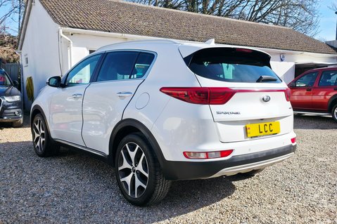 Kia Sportage CRDI GT-LINE ISG SAT NAV. 1 FORMER KEEPER,LAST OWNER 5 YEARS. 3