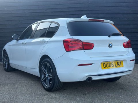 BMW 1 Series 2.0 118d Sport 5dr 3