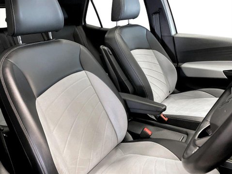 Volkswagen ID.3 Pro Performance 58kWh Family Hatchback 5dr Electric Auto (204 ps) One Owner 11