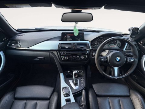 BMW 4 Series 2.0 420i M Sport Auto 2dr 10