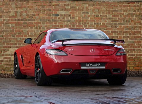 Mercedes-Benz SLS AMG GT Final Edition 8