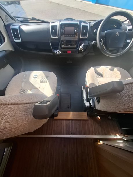 Elddis Majestic 140 16
