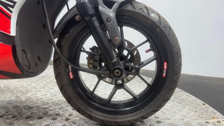 Aprilia SR 2013 12K RUNNING 2 STROKE PROJECT SCOOTER 50CC LEARNER BIKE 8