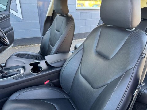 Ford Mondeo TITANIUM EDITION 41