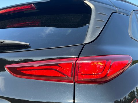 Hyundai KONA GDI PREMIUM 19