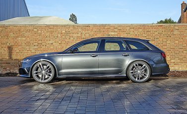 Audi RS6 Avant 8