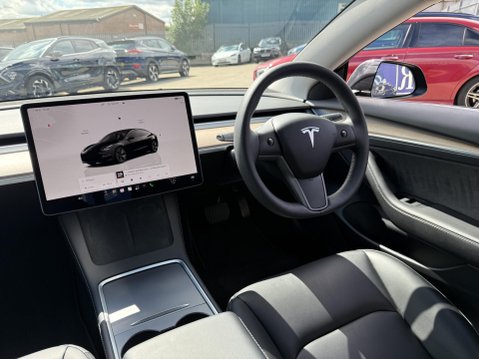 Tesla Model 3 Saloon 4dr Electric Auto RWD (241 bhp) 29