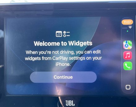 Toyota Yaris 1.5 Yaris Dynamic HEV CVT 5dr 37