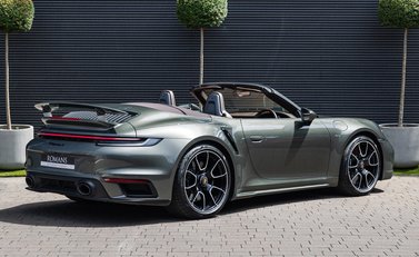 Porsche 911 Turbo S Cabriolet (992) 4