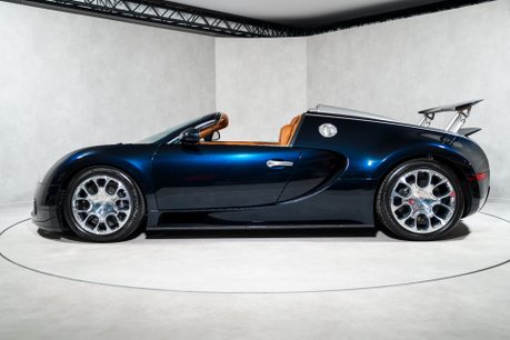 Bugatti Veyron GRAND SPORT. FRESH SERVICE. EX BUGATTI DISPLAY CAR. OUTSTANDING PROVENANCE 8
