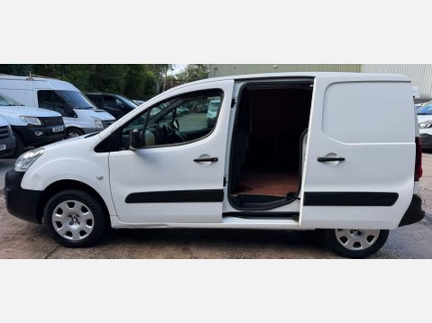 Peugeot Partner 1.6 BlueHDi 854 Professional Panel Van 5dr Diesel Manual L1 (112 g/km, 97.6 24