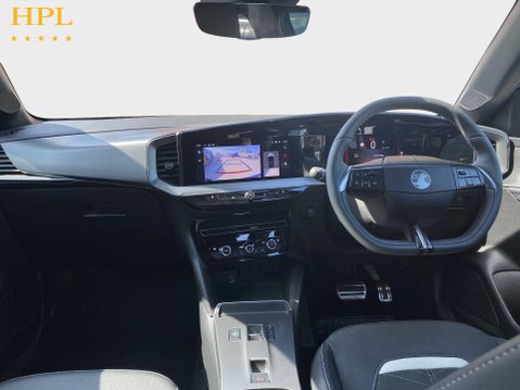 Vauxhall Mokka Electric 54kWh Ultimate SUV 5dr Electric Auto (156 ps) 19