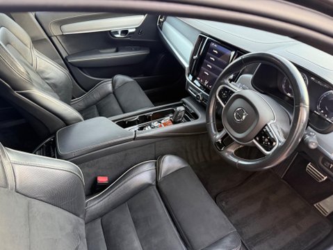 Volvo V90 2.0 B5 MHEV R-Design Auto Euro 6 (s/s) 5dr 26